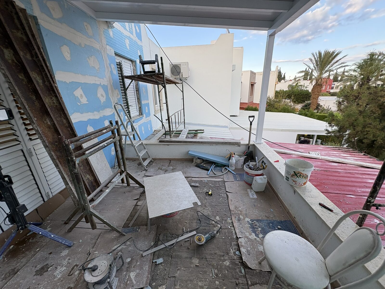 Pervolia veranda during renovation works